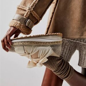 Free People Chapmin Esprandippe Sneaker  EUC 39 ballet lace up